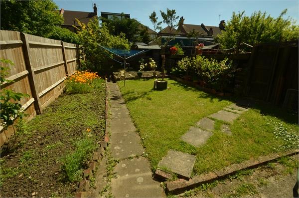 Byron Road, Mill Hill